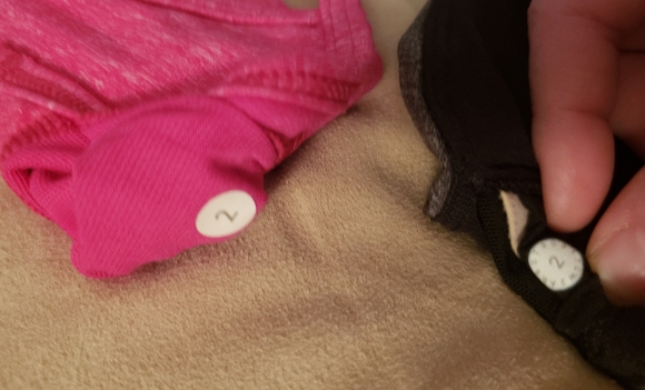 ●SOLD ON MERC●☆2 lulu bras☆ Size 2 VGUC - Picture 12 of 12